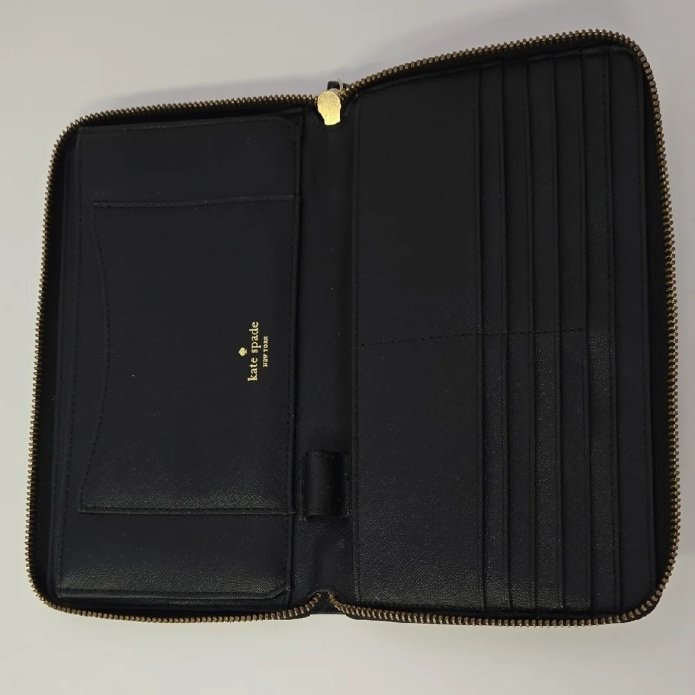 Kate Spade Black Leather Zip Around Wallet/Clutch EUC 8.5